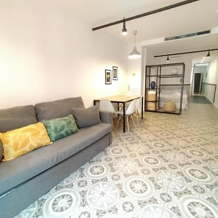 Liceu Apartments By Gaiarooms Барселона Экстерьер фото