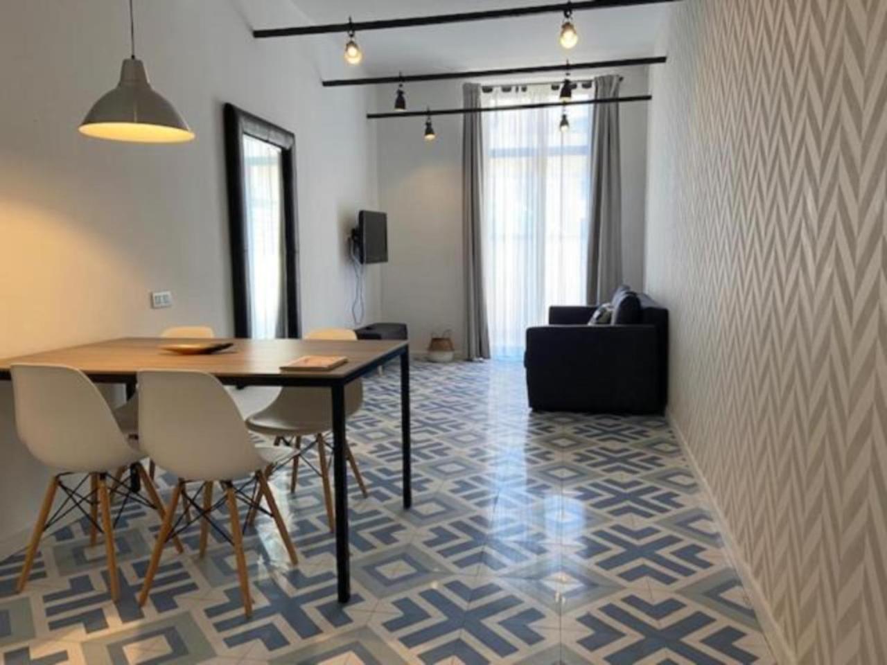 Liceu Apartments By Gaiarooms Барселона Экстерьер фото