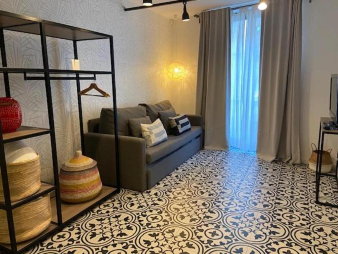 Liceu Apartments By Gaiarooms Барселона Экстерьер фото