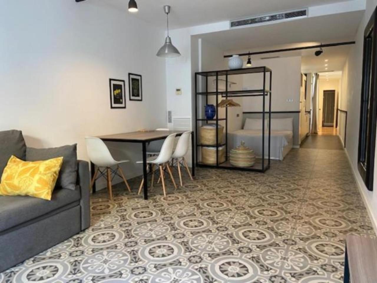 Liceu Apartments By Gaiarooms Барселона Экстерьер фото