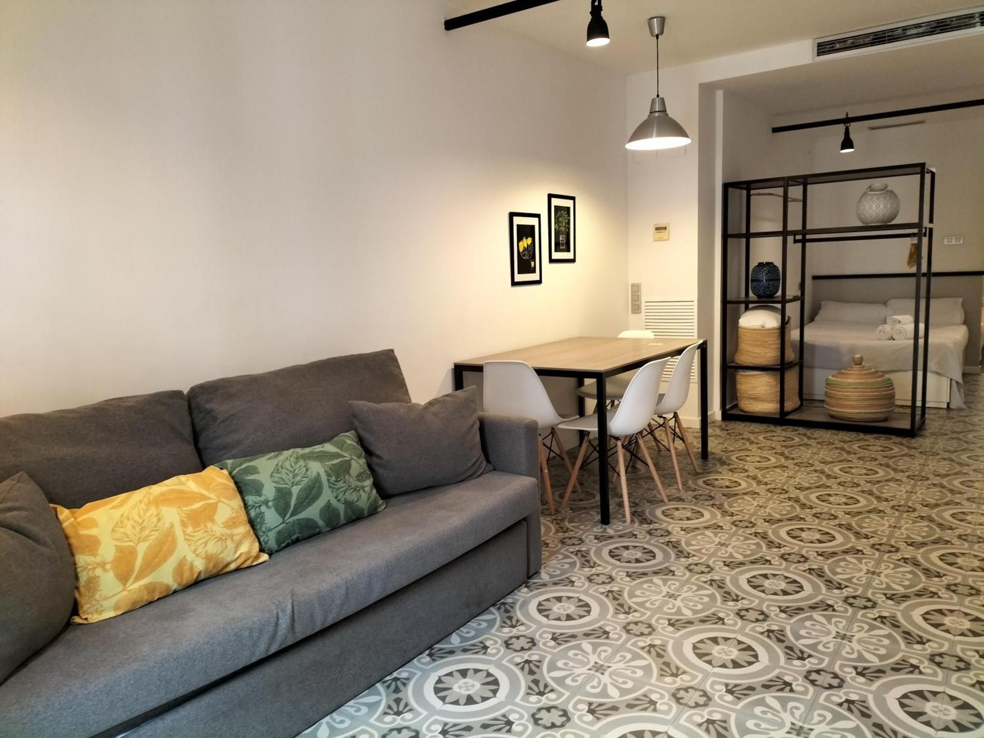 Liceu Apartments By Gaiarooms Барселона Экстерьер фото
